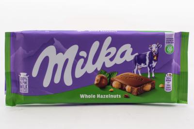 Шоколад Milka Whole Hazelnuts 100 грамм